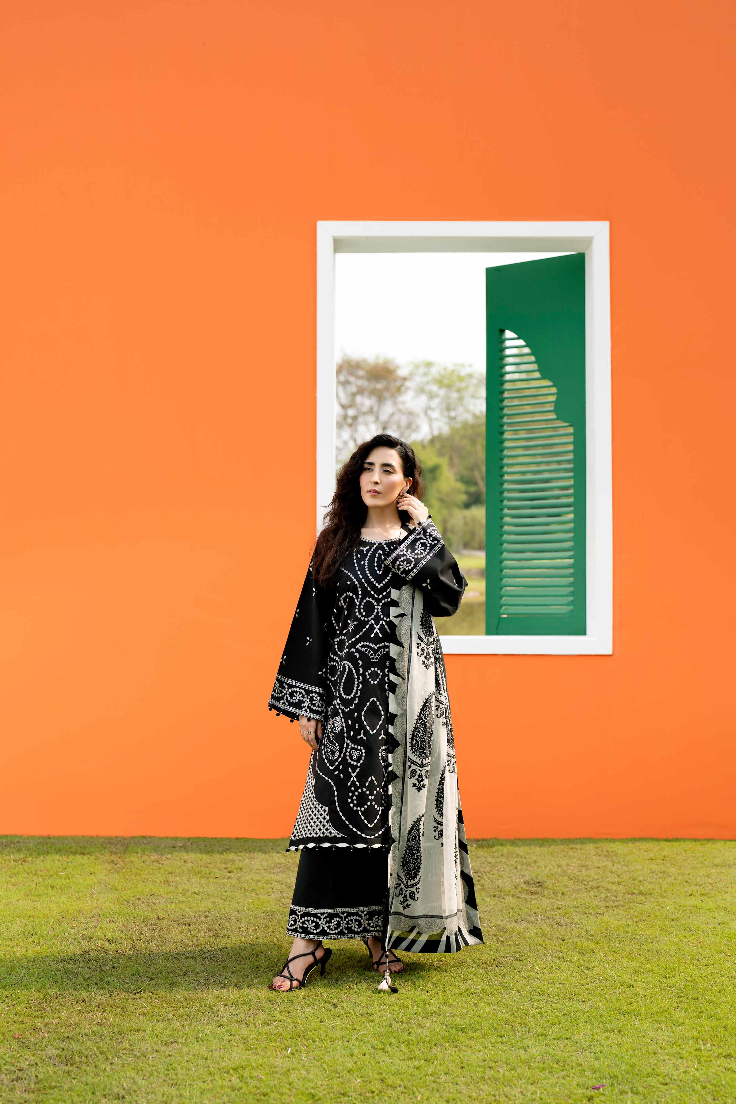 3 Piece - Digital Printed Embroidered Suit - 42602009 Black Lawn 3PC Embroidered Nishat Australia