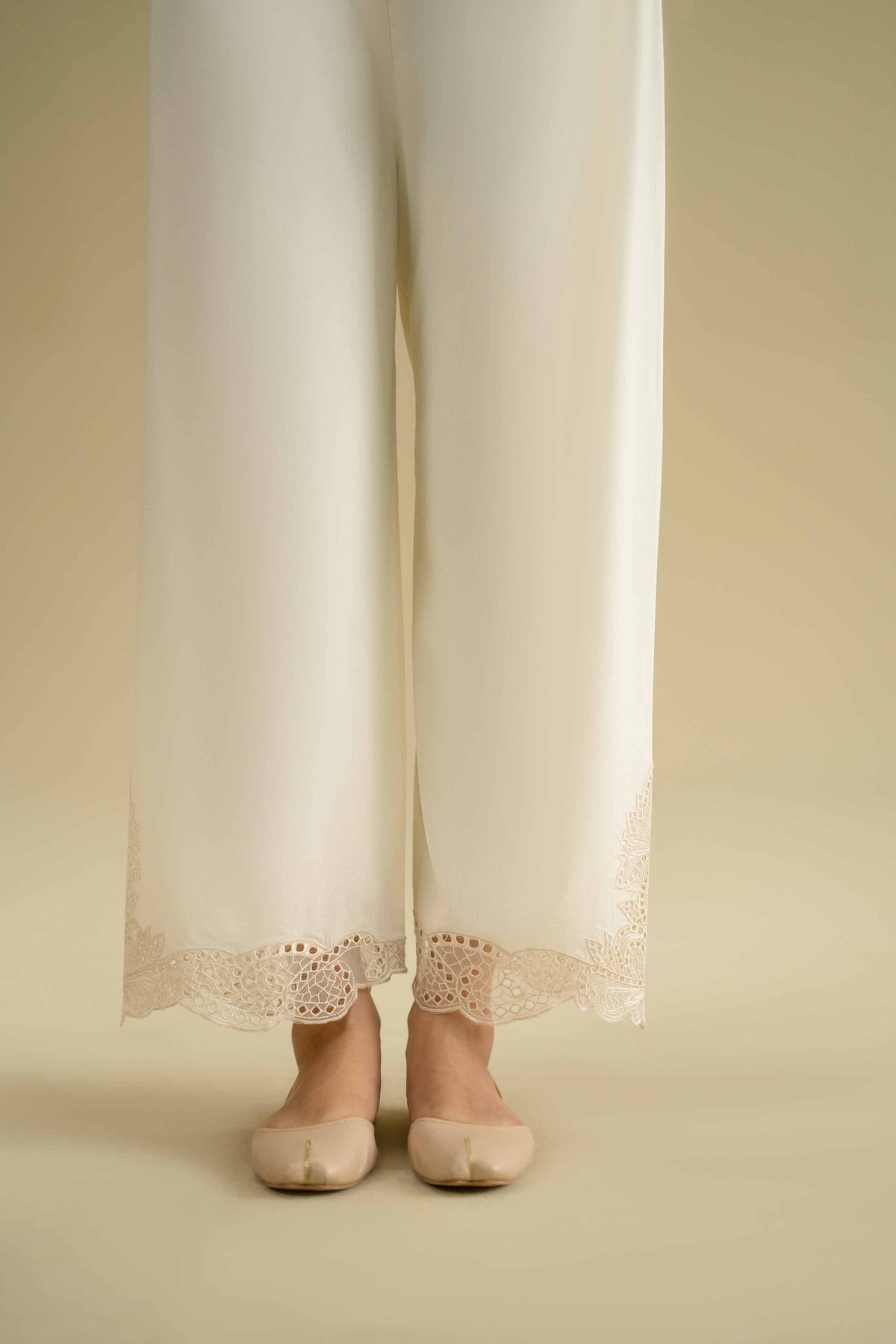 Embroidered Pants - KFE26-129Off White Cambric 1PC Embroidered Nishat Australia