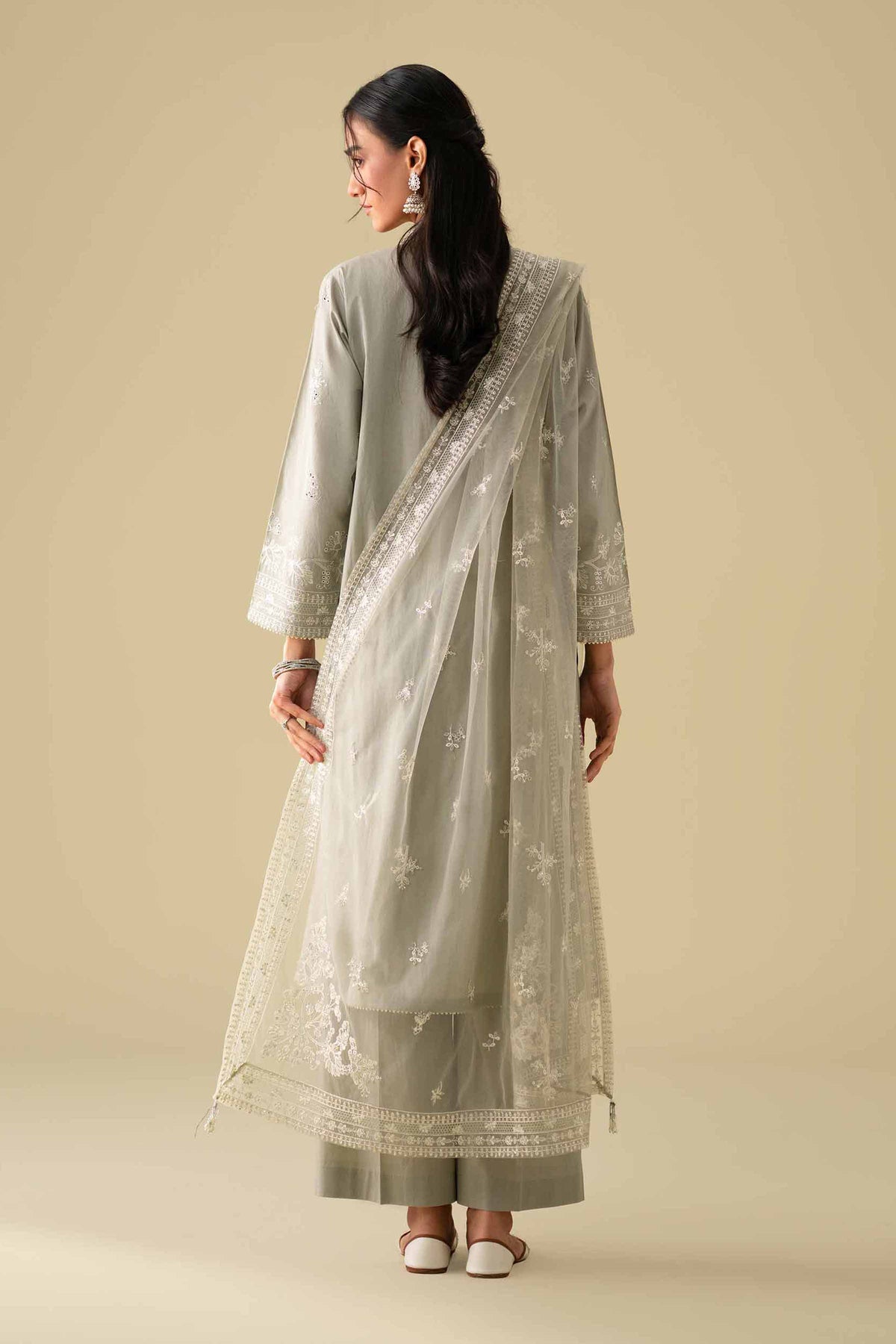 3 Piece - Embroidered Suit - KFE26-21Grey Cambric 3PC Embroidered Nishat Australia