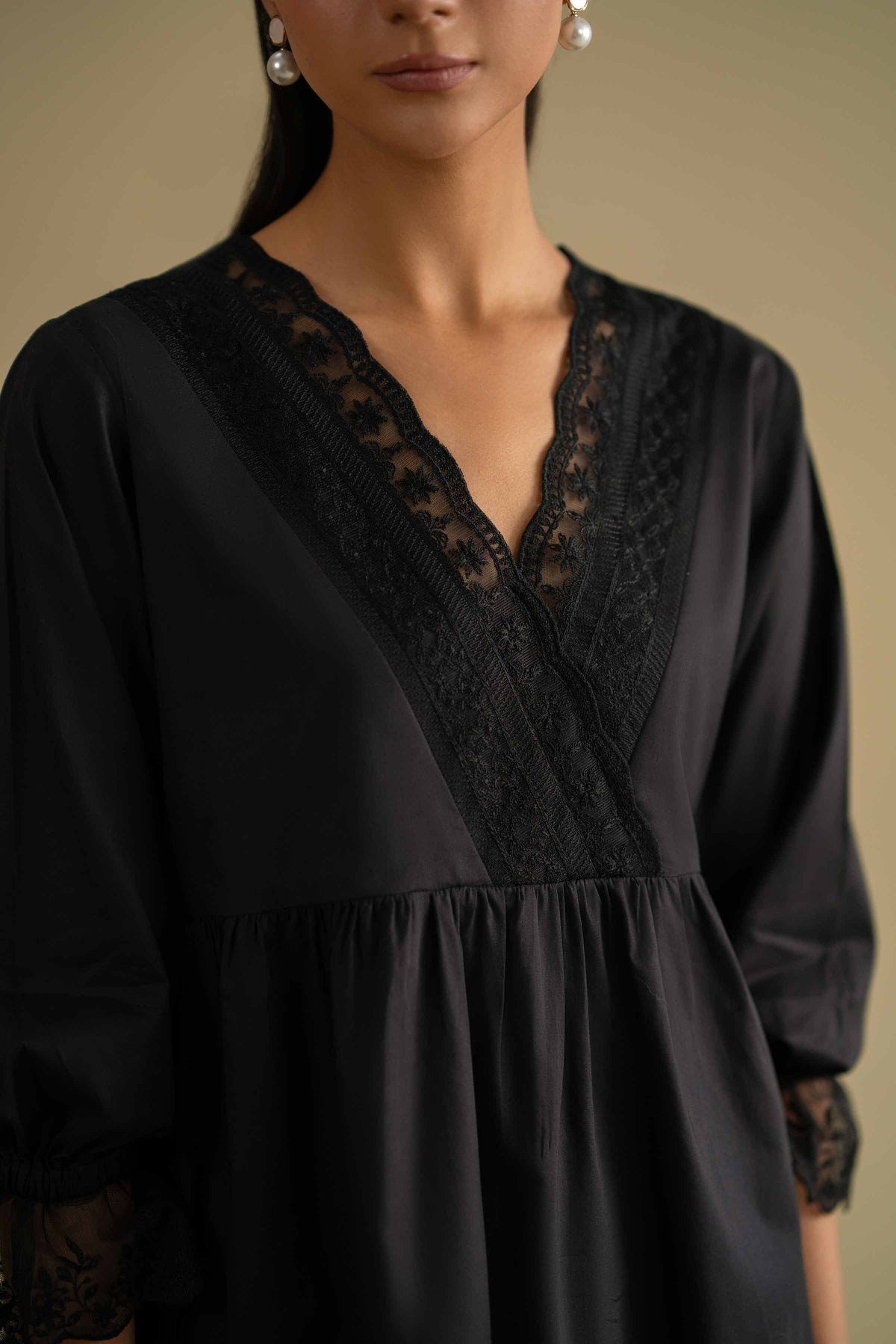 2 Piece - Embroidered Loungewear - KLS26-05Black Cambric 2PC Embroidered Nishat Australia