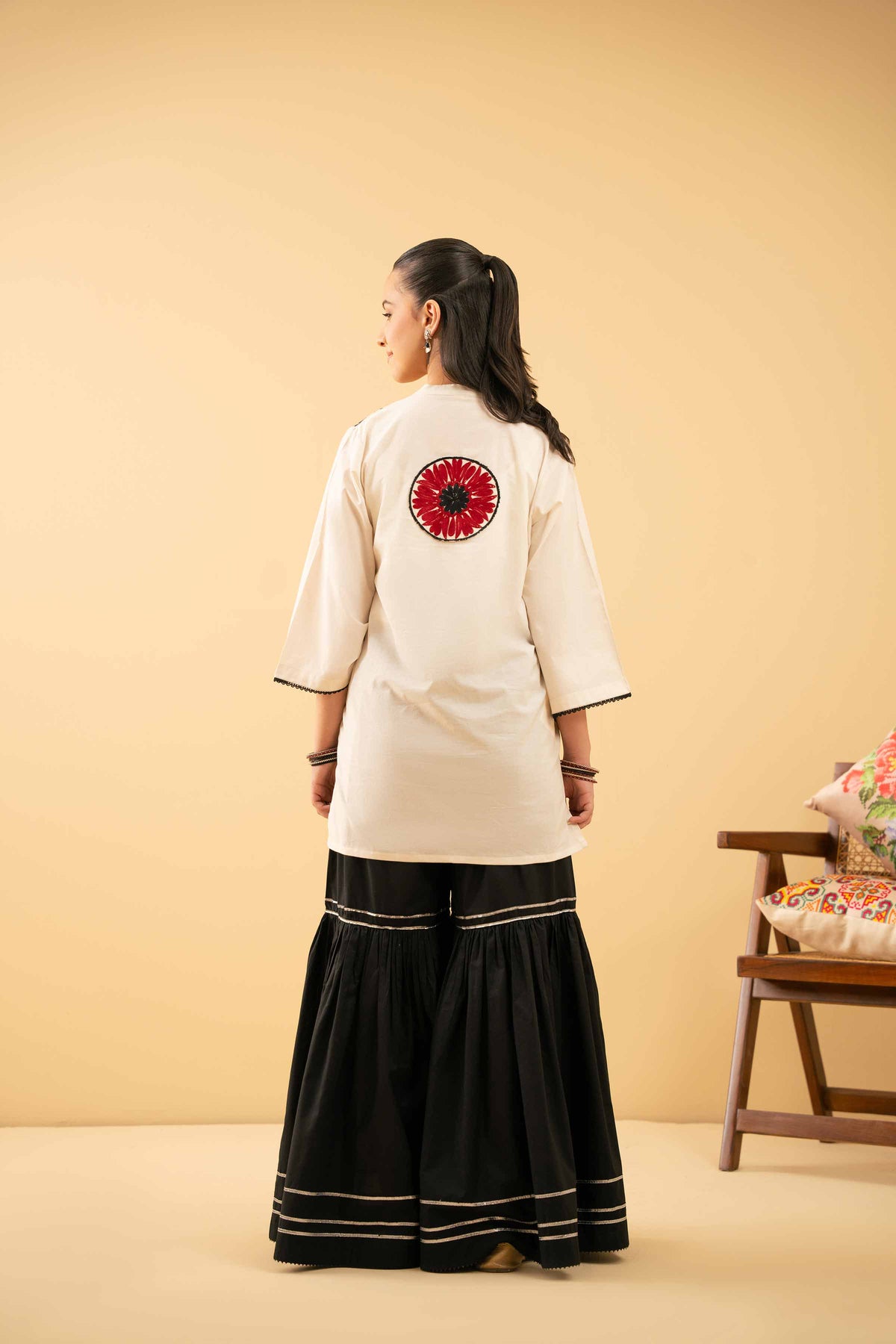 Embroidered Tunic - PE25-510 White Cambric 1PC Embroidered Nishat Australia