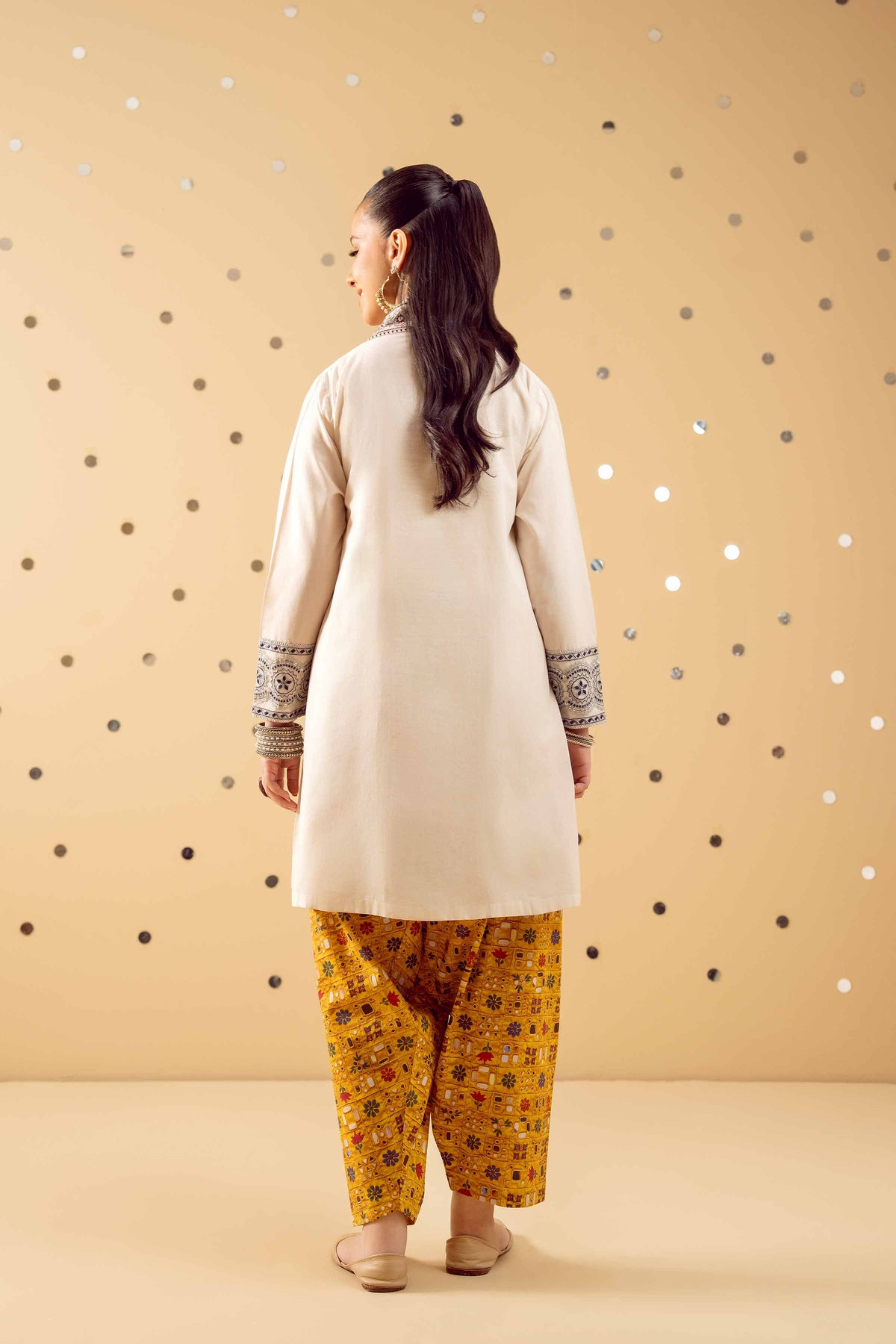 2 Piece - Printed Embroidered Suit - PE25-521 White Lawn 2PC Embroidered Nishat Australia