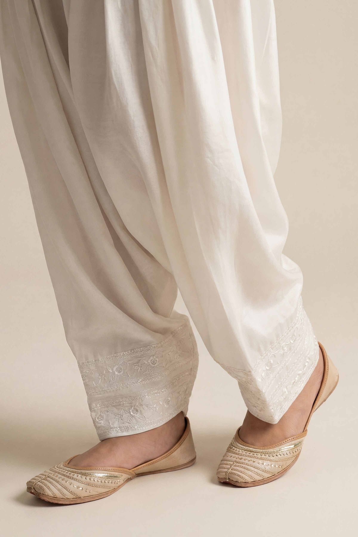 Embroidered Shalwar - PE26-645 Off White Cambric 1PC Embroidered Nishat Australia