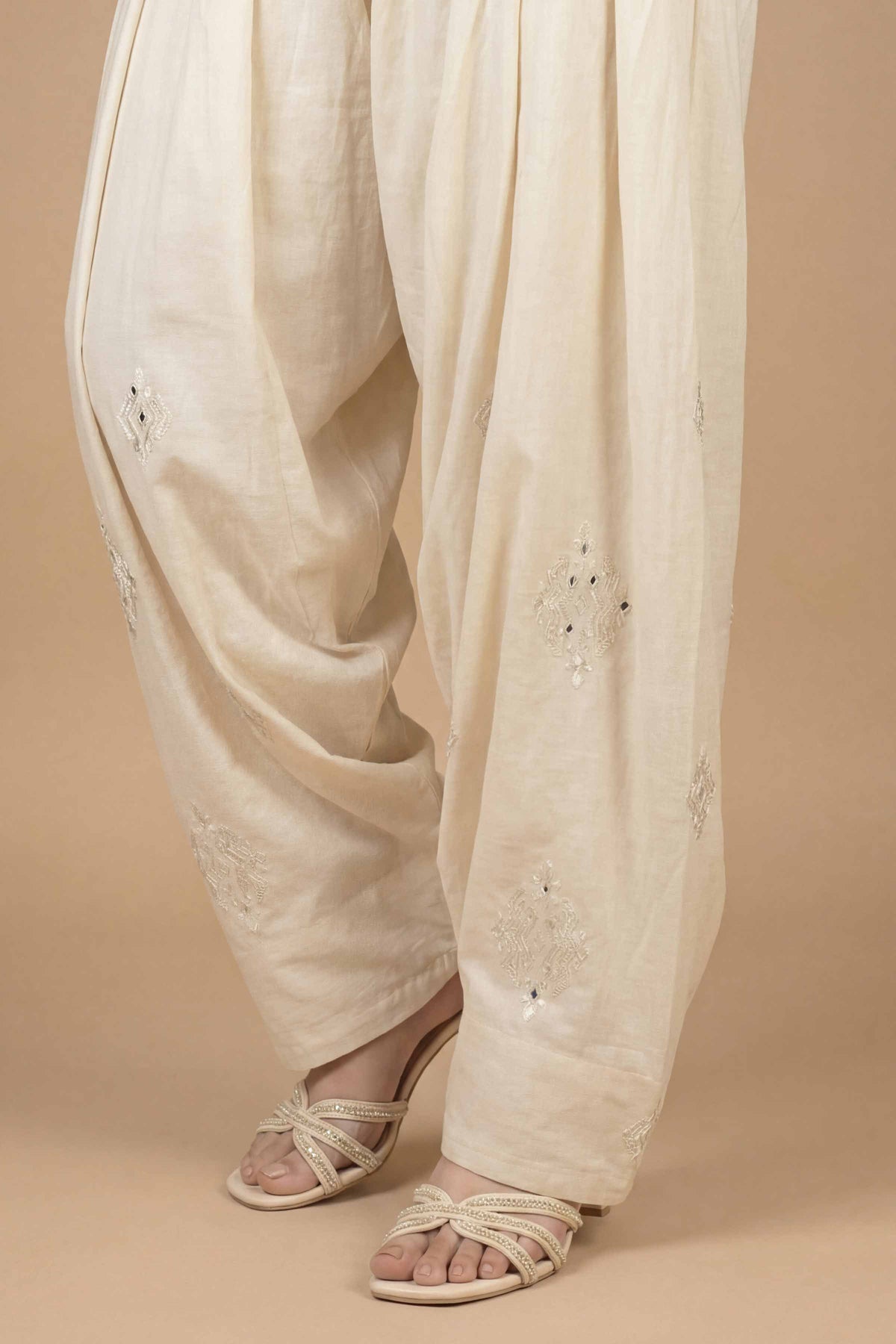 Embroidered Shalwar - PE26-662 Off White Cambric 1PC Embroidered Nishat Australia