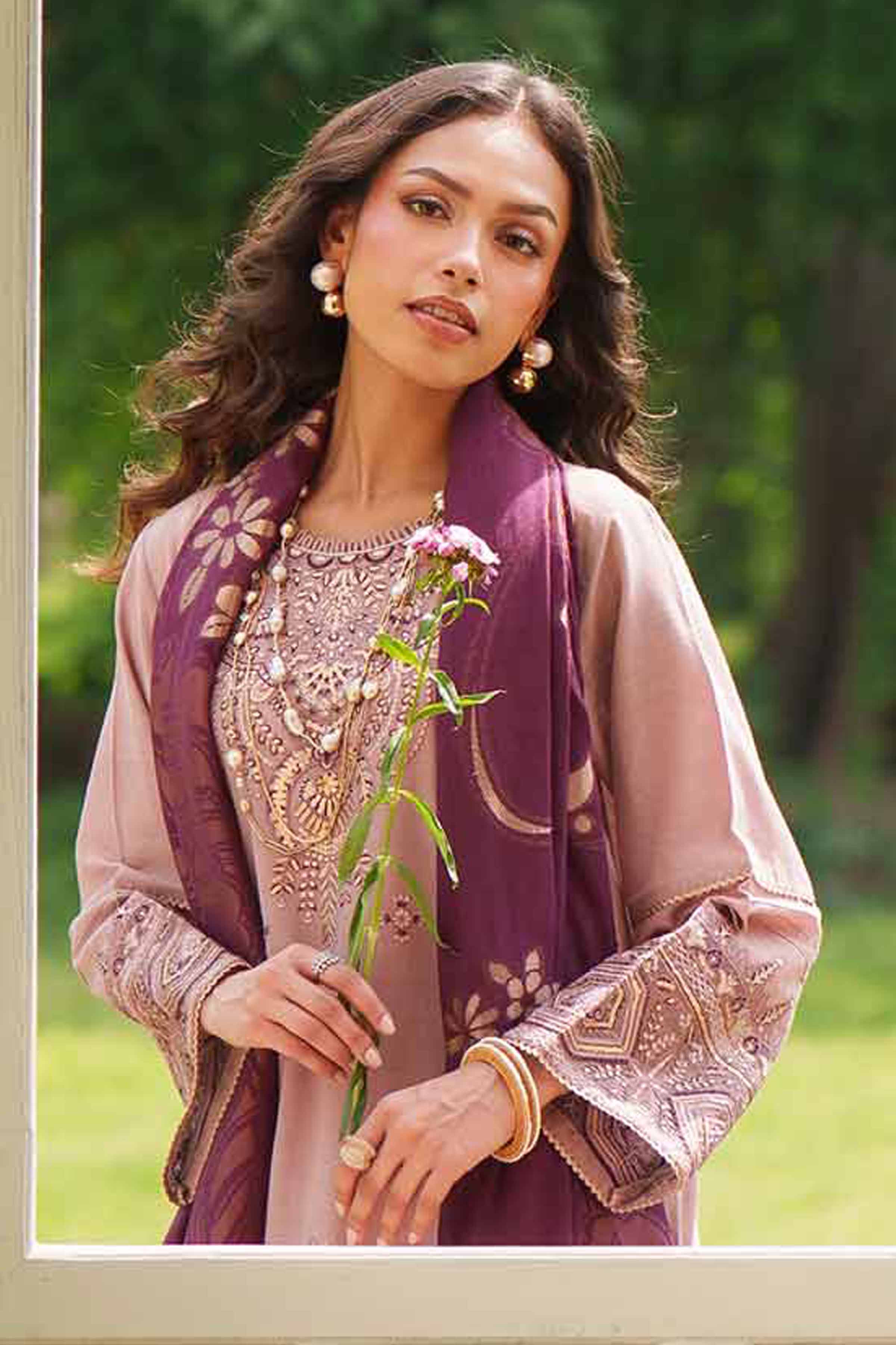 3 Piece - Embroidered Suit - PE26-76