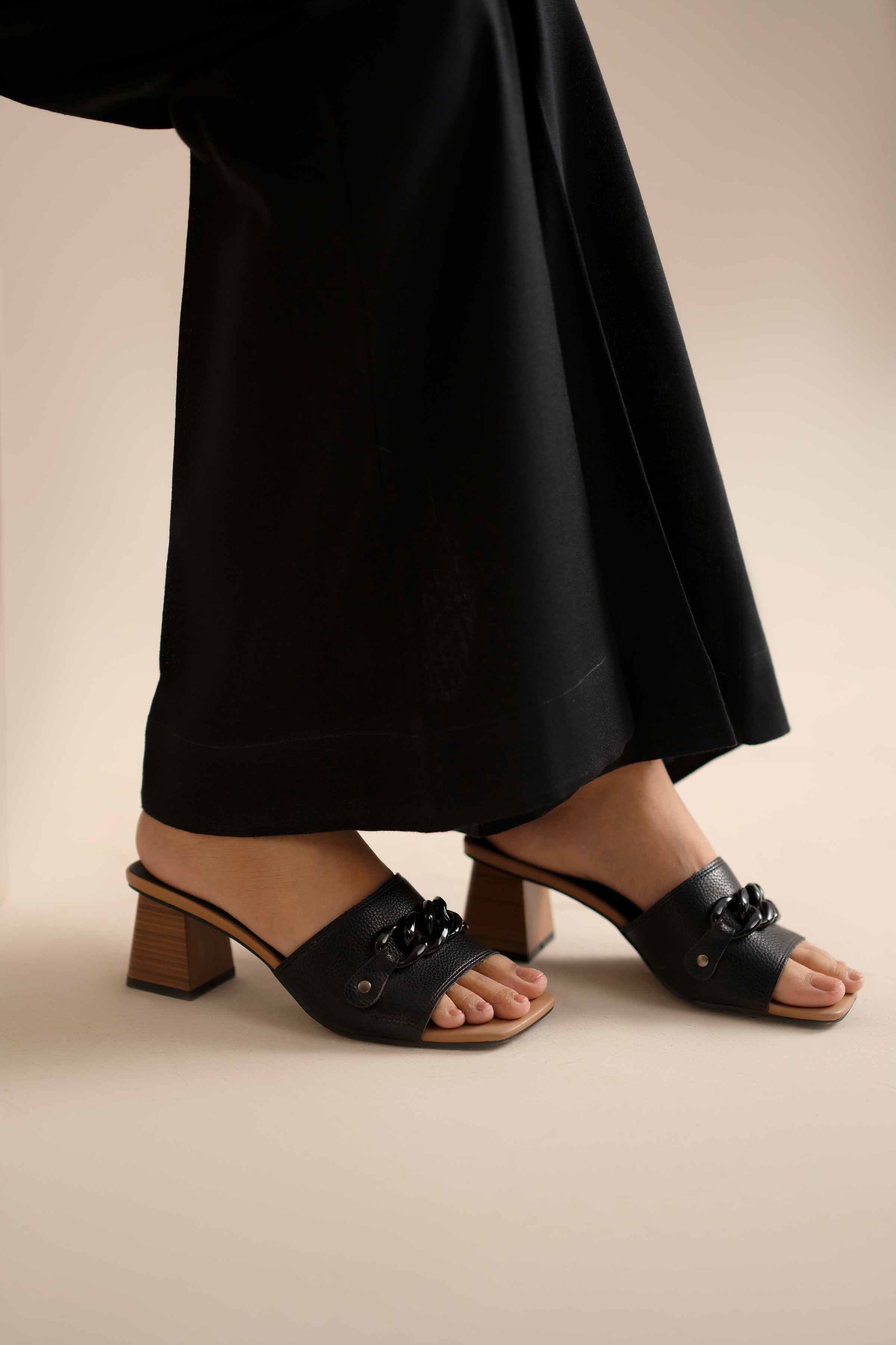 Basic Trousers - PW25-124 READY TO WEAR Black Karandi 1PC Solids