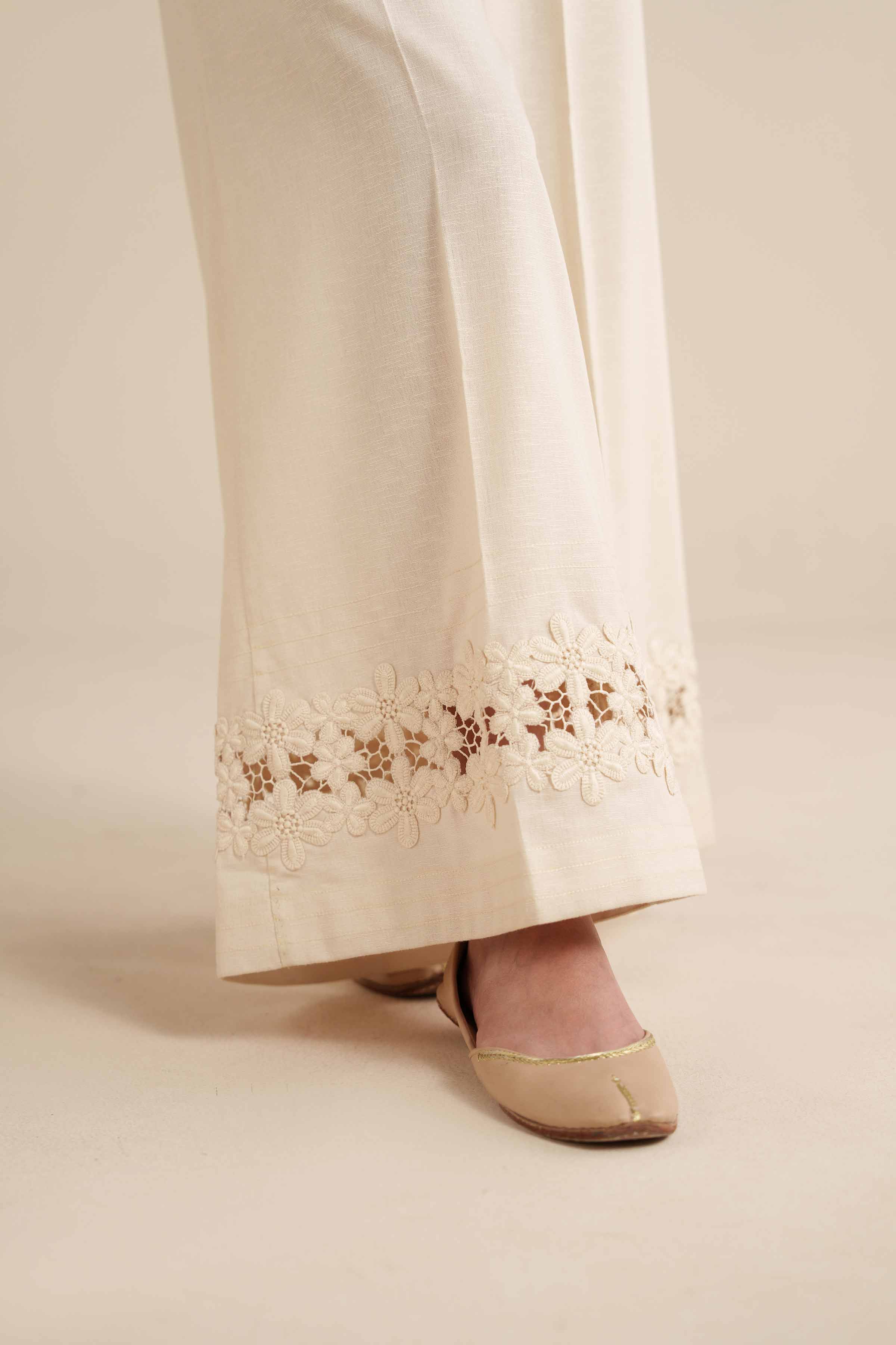 Basic Pants - PW25-157 READY TO WEAR White Karandi 1PC Solids