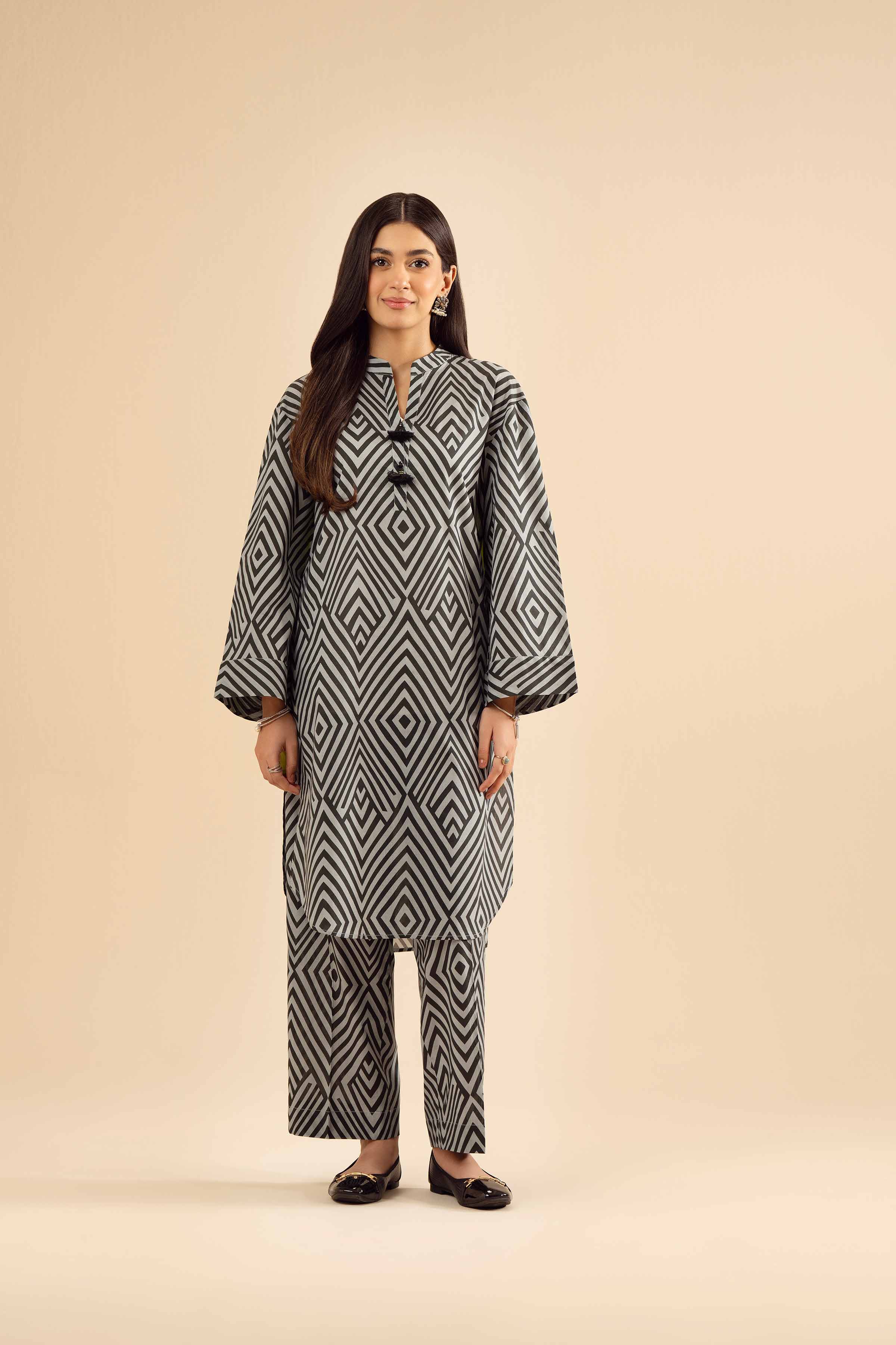 2 Piece - Printed Suit - PW25-22 READY TO WEAR Black Cambric 2PC Printed