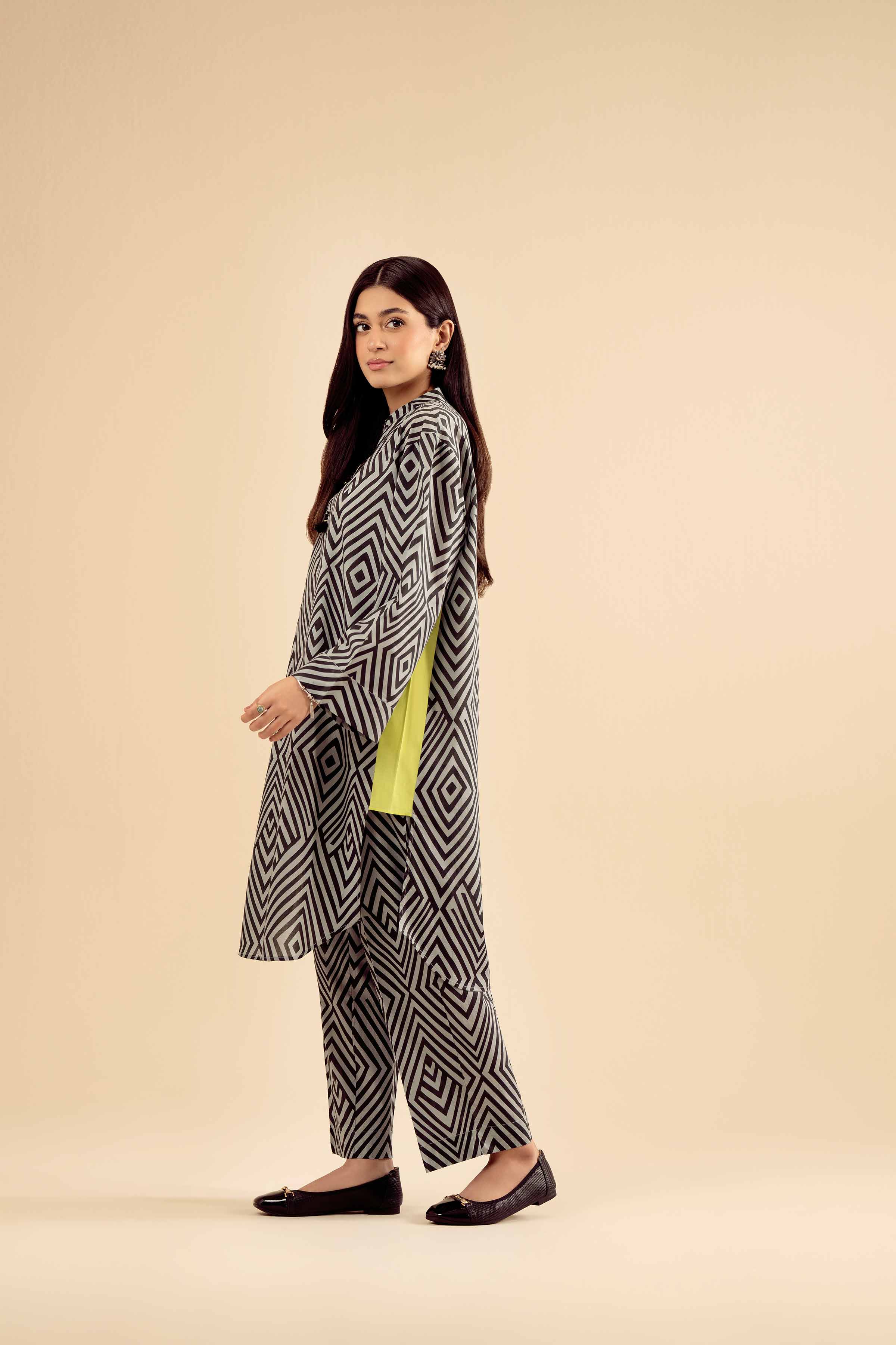2 Piece - Printed Suit - PW25-22 READY TO WEAR Black Cambric 2PC Printed