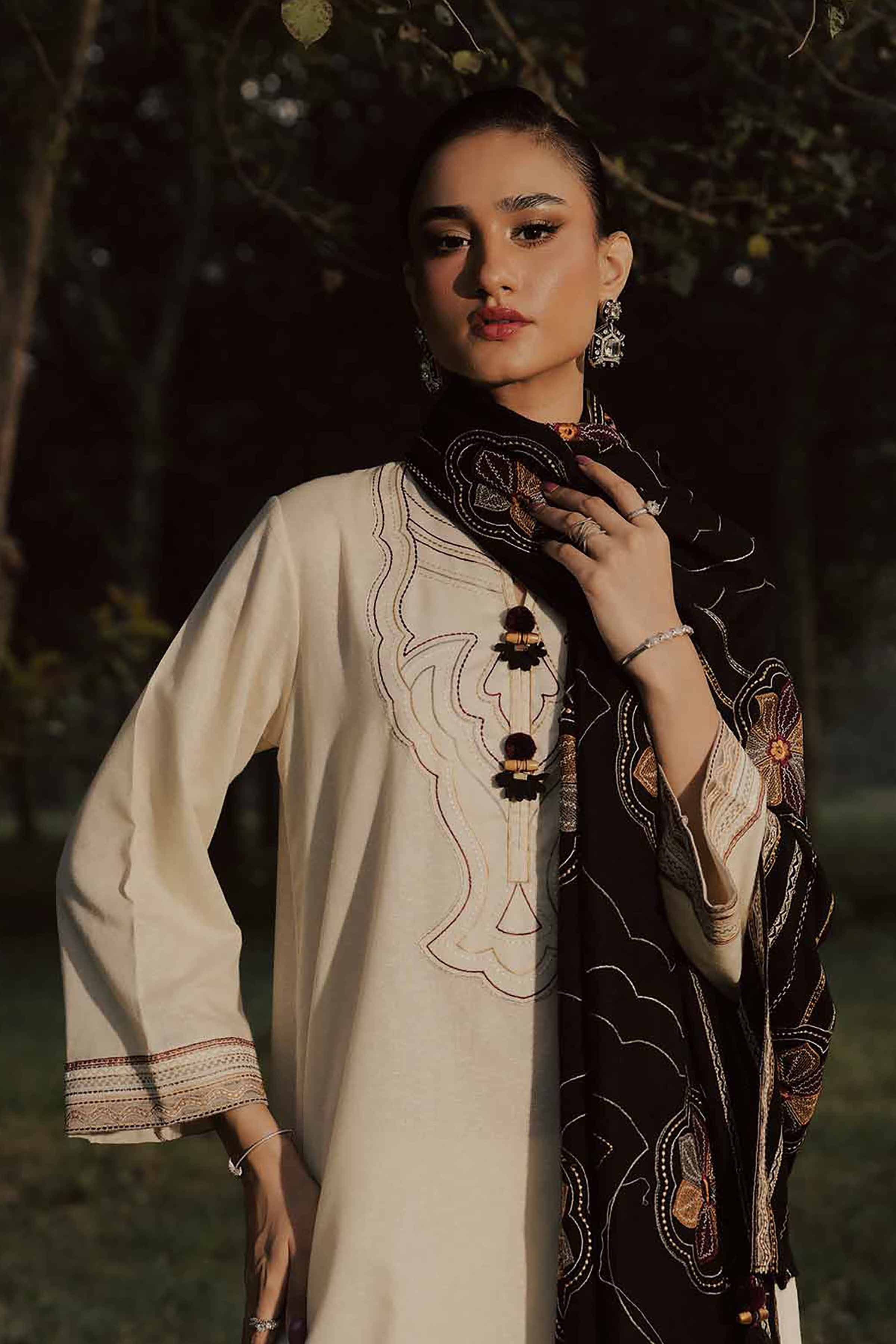 3 Piece - Embroidered Suit - PW25-442 READY TO WEAR White Karandi 3PC Embroidered