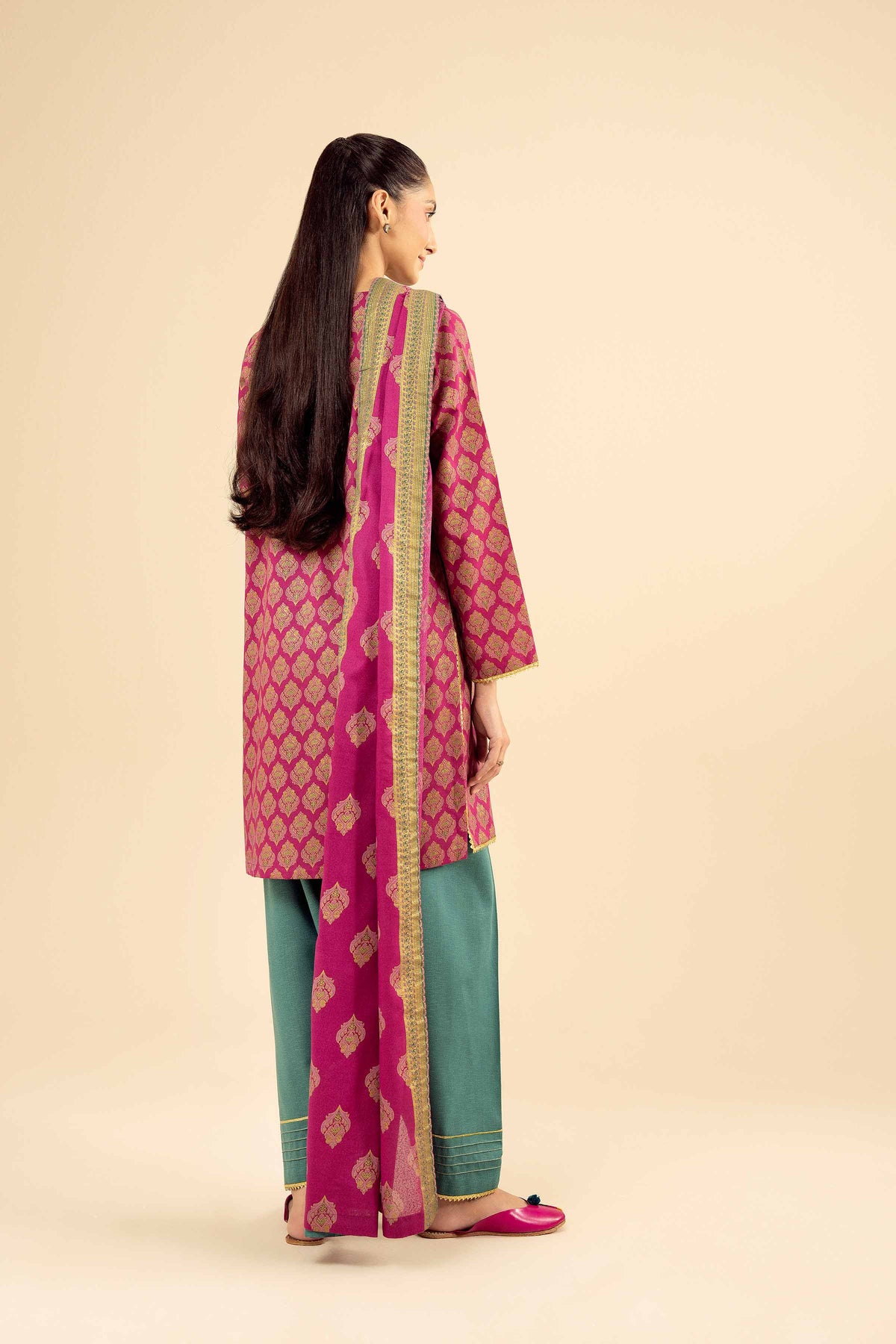 3 Piece - Printed Suit - PW25-495 Pink Karandi 3PC Printed Nishat Australia