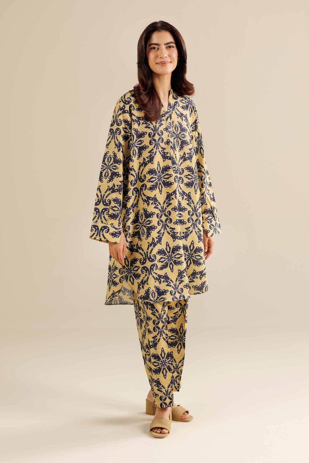 2 Piece - Printed Suit - PW25-365 Yellow Lawn 2PC Printed Nishat Australia