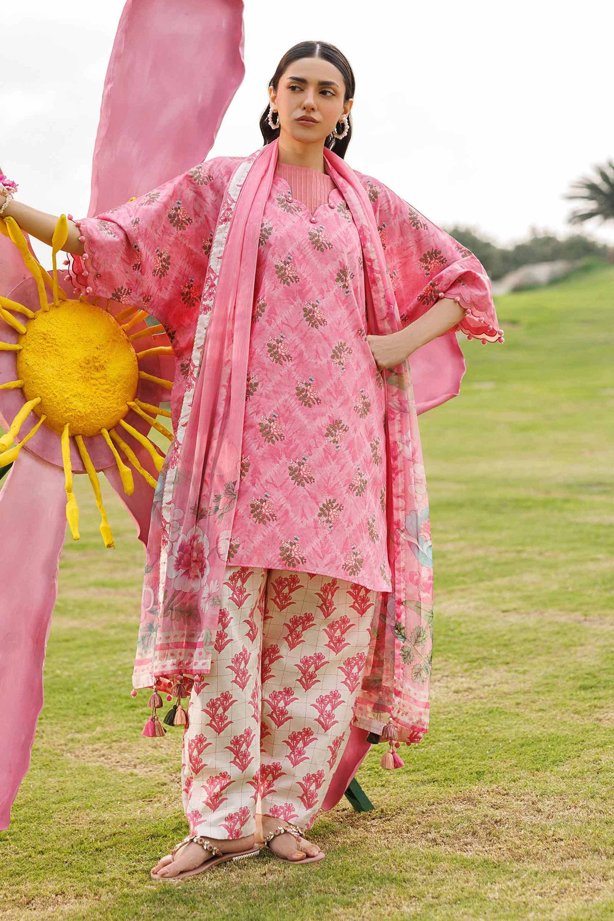 3 Piece - Digital Printed Suit - 42601579 Pink Lawn 3PC Printed Nishat Australia