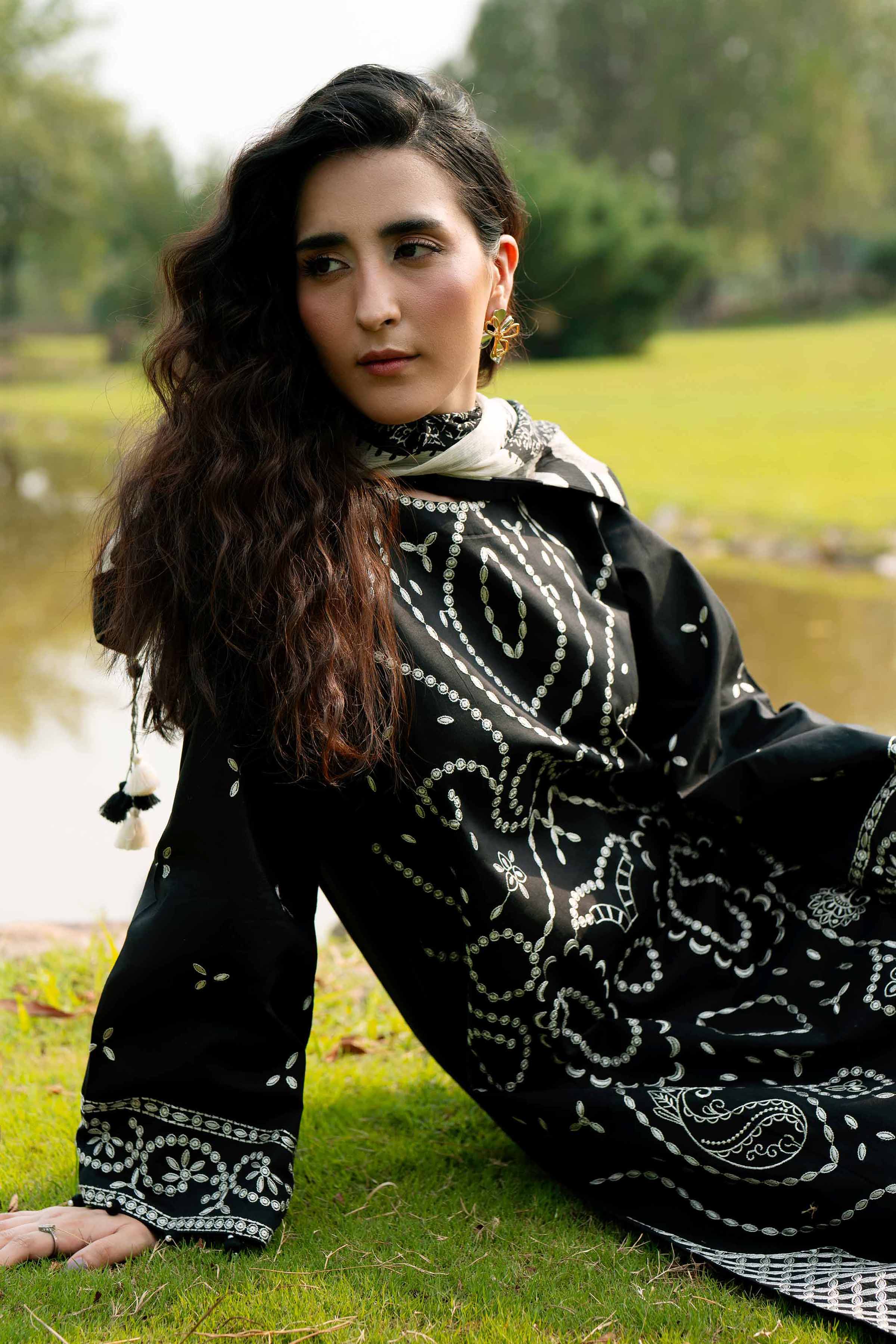 3 Piece - Digital Printed Embroidered Suit - 42602009 Black Lawn 3PC Embroidered Nishat Australia
