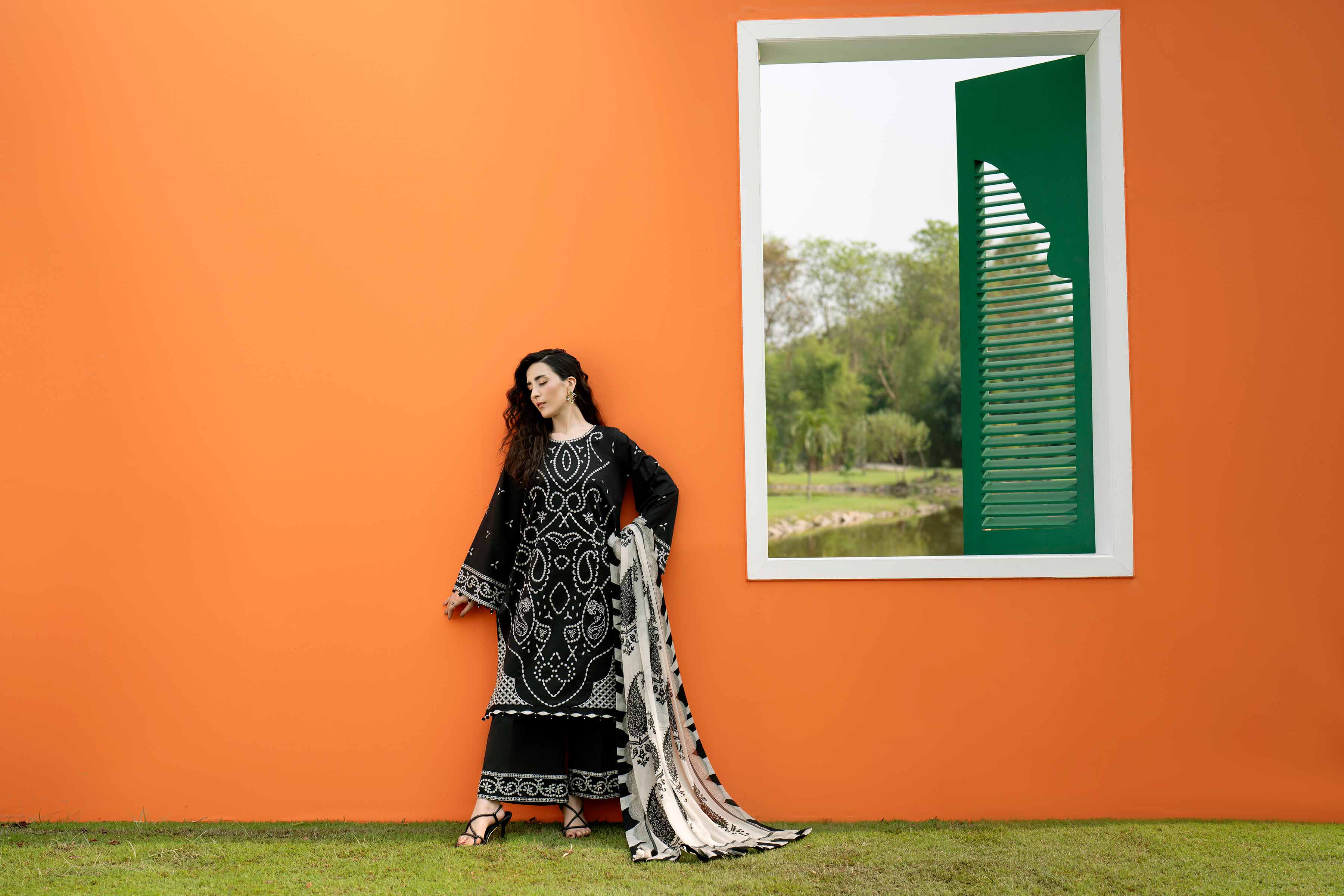 3 Piece - Digital Printed Embroidered Suit - 42602009 Black Lawn 3PC Embroidered Nishat Australia