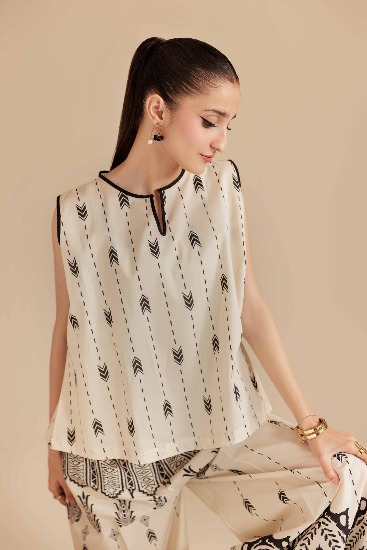 2 Piece - Printed Suit - AS25-120 Beige Cambric 2PC Printed Nishat Australia