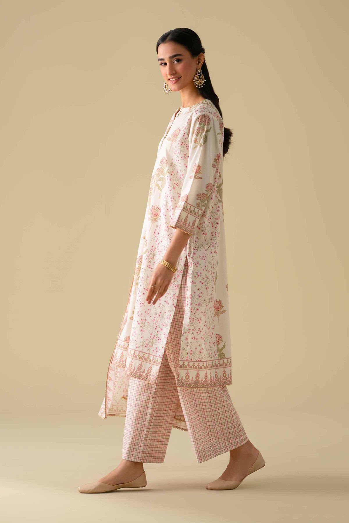 3 Piece - Printed Suit - KFE26-78Off White Cambric 3PC Printed Nishat Australia
