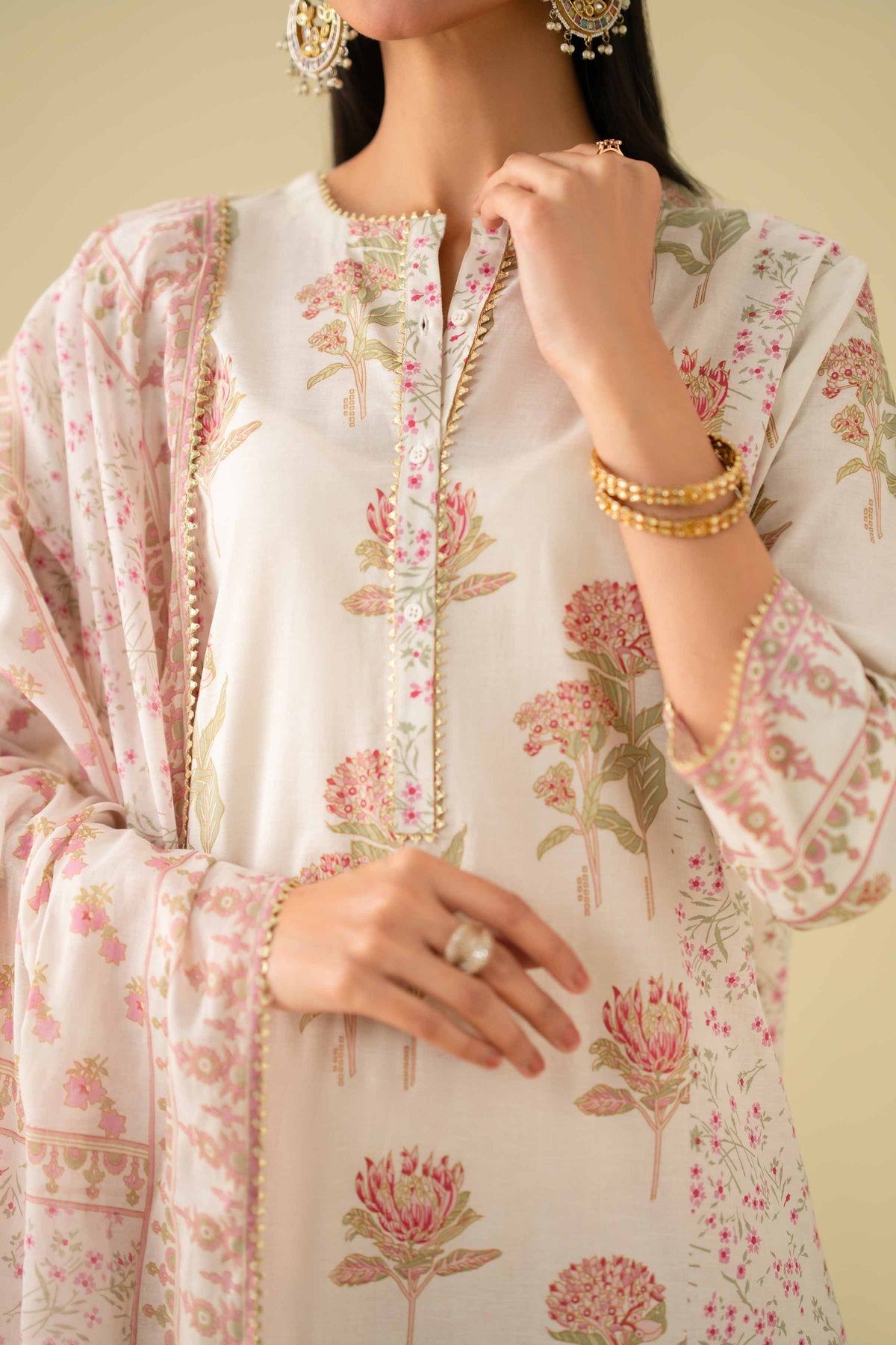 3 Piece - Printed Suit - KFE26-78Off White Cambric 3PC Printed Nishat Australia