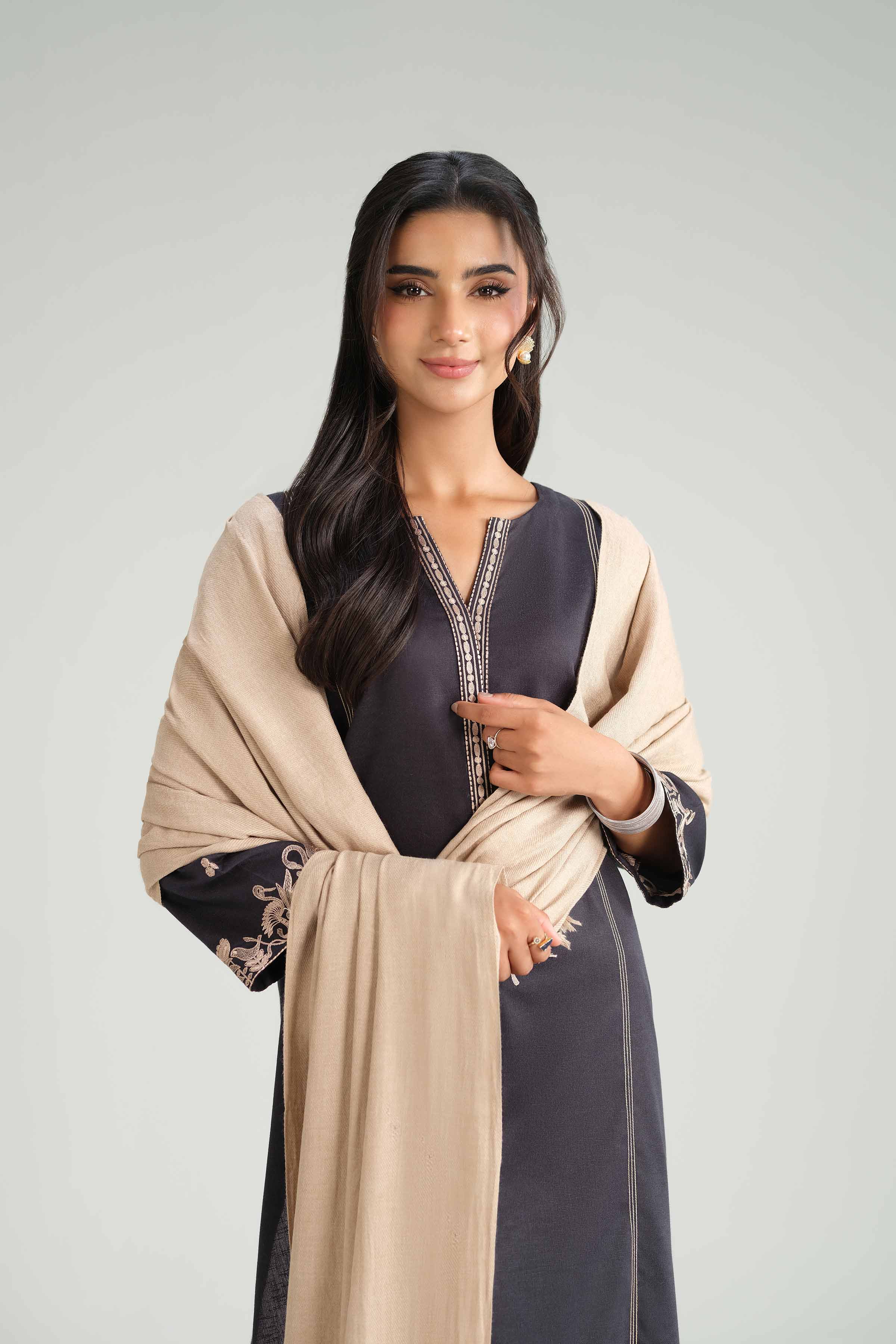 3 Piece - Embroidered Suit - KFW25-160 READY TO WEAR - LUXURY Black Karandi 3PC Embroidered