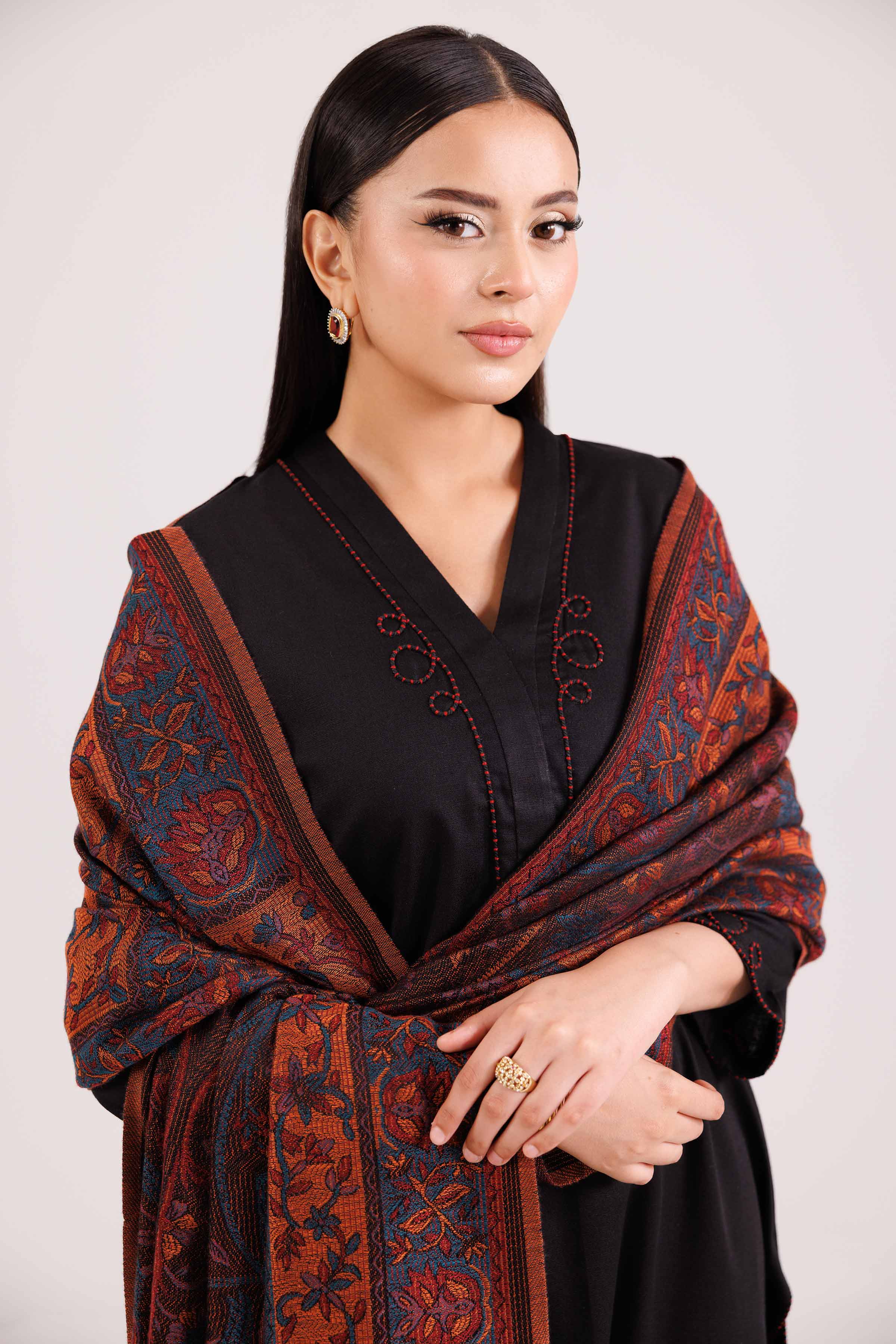 3 Piece - Embroidered Suit - KFW25-175 READY TO WEAR - LUXURY Black Karandi 3PC Embroidered