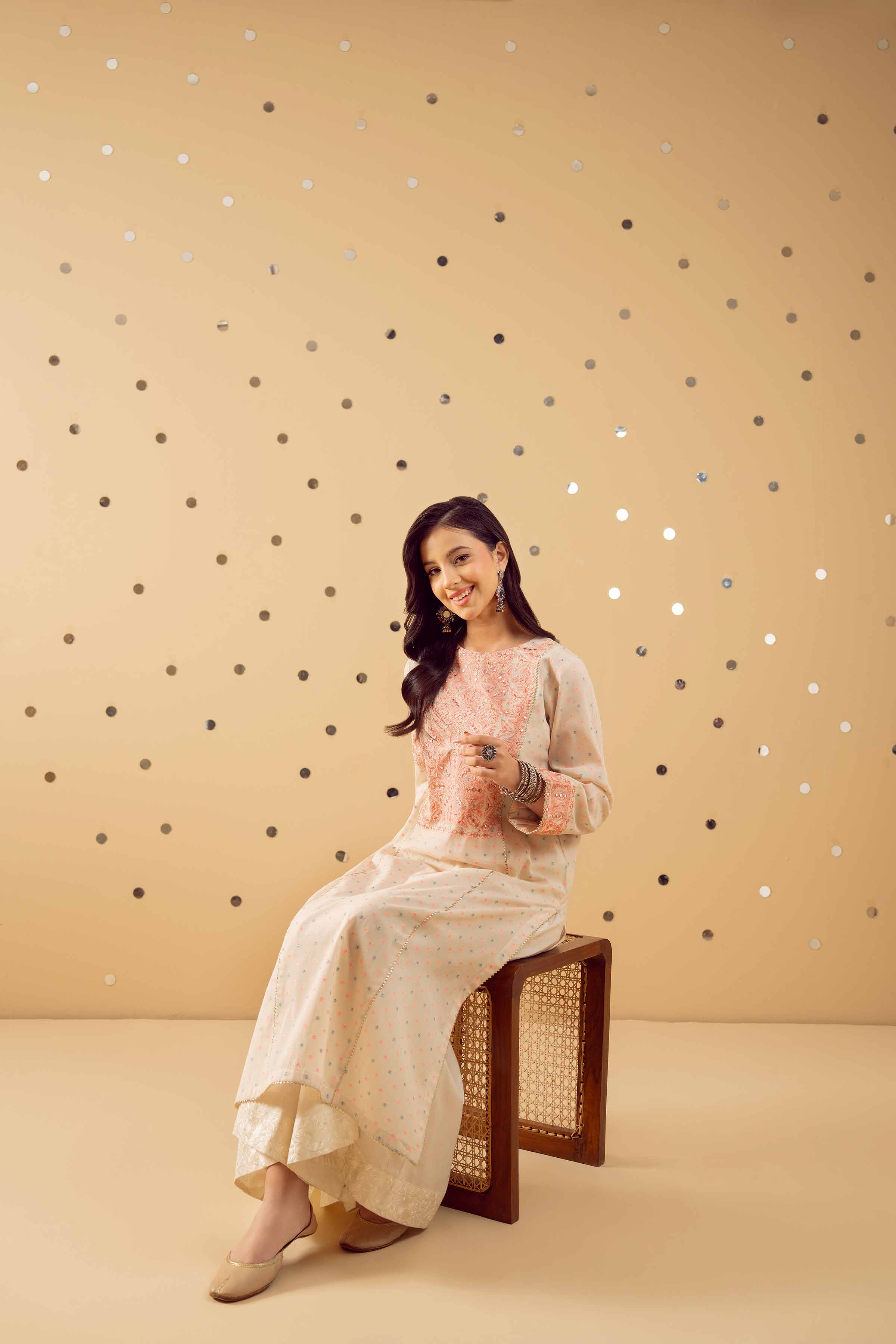 Embroidered Shirt - PE25-176 READY TO WEAR White Jacquard 1PC Embroidered
