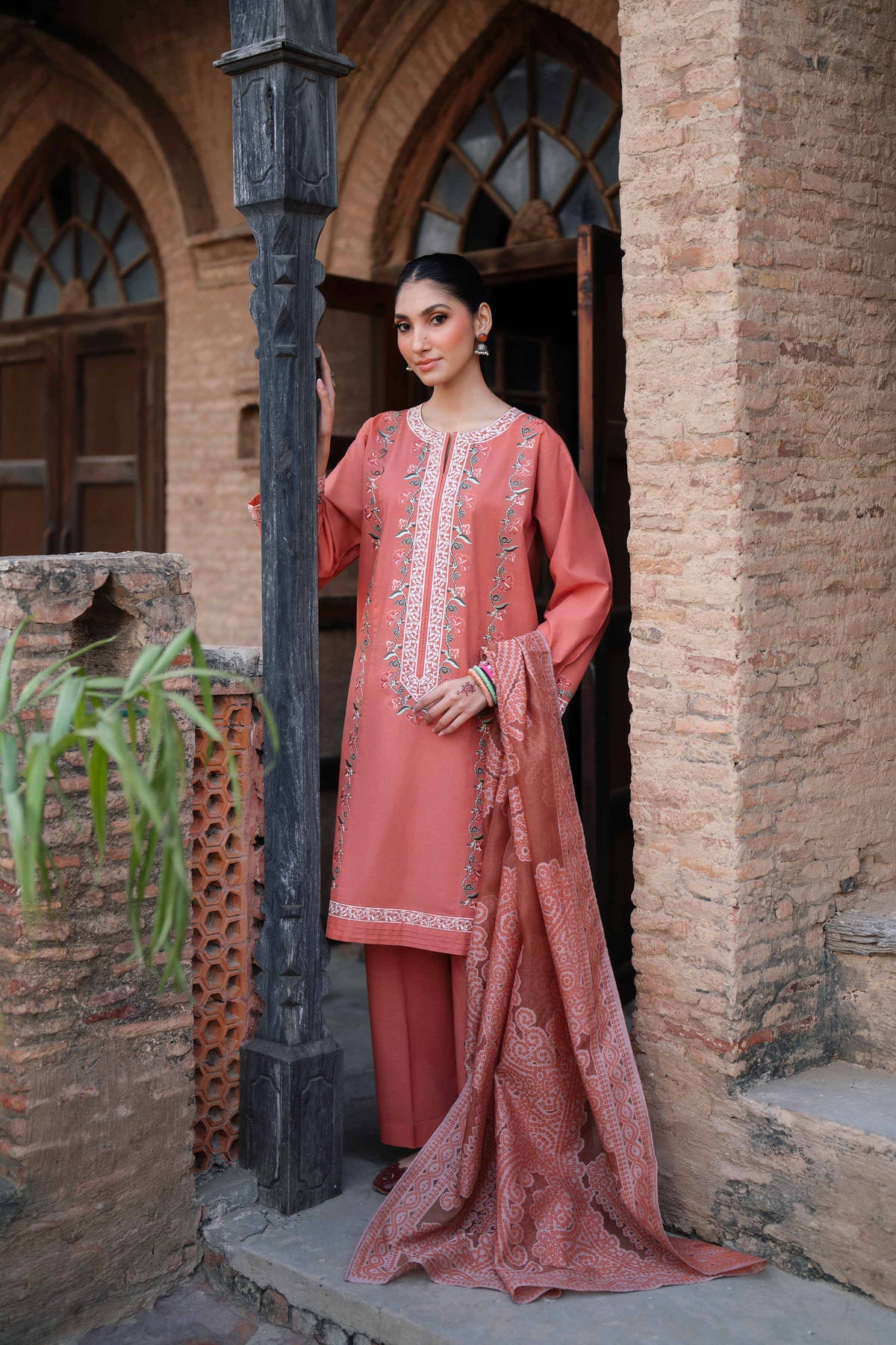 3 Piece - Embroidered Suit - PE26-317