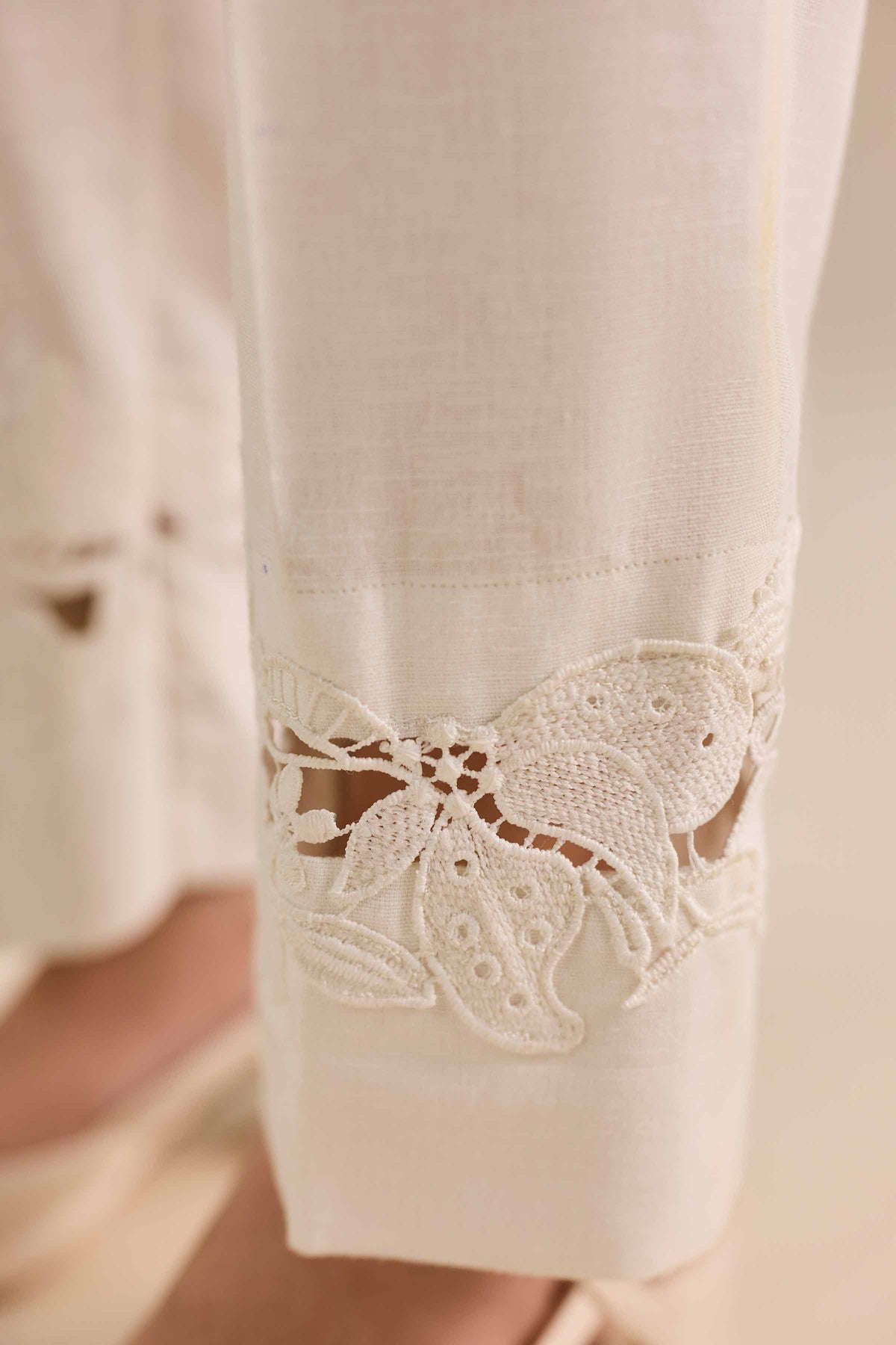 Basic Pants - PW25-164 White Karandi 1PC Solids Nishat Australia