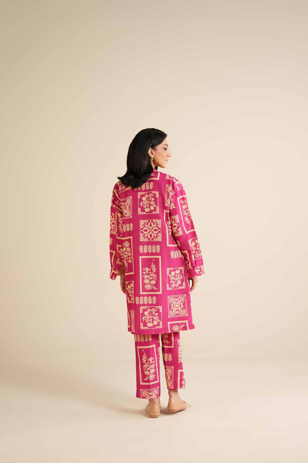 2 Piece - Printed Suit - PW25-362 Pink Lawn 2PC Printed Nishat Australia