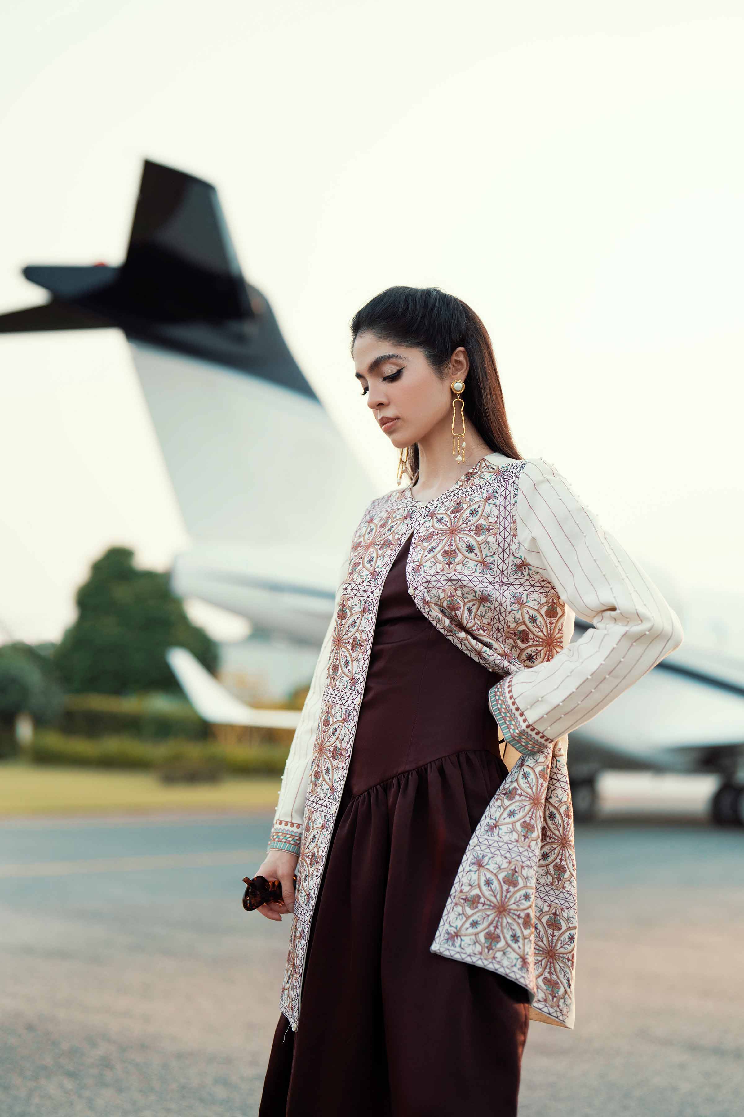 Embroidered Jacket - PW25-551 READY TO WEAR White Karandi 1PC Embroidered