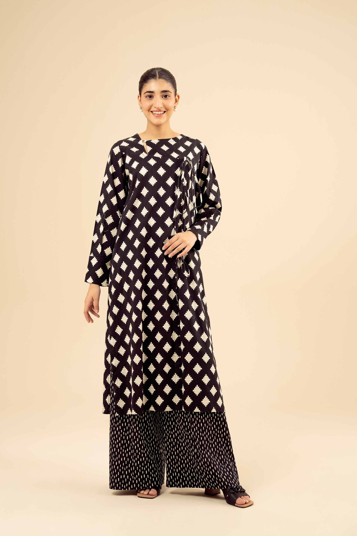 2 Piece - Printed Suit - PW25-60 Black Chiffon 2PC Printed Nishat Australia